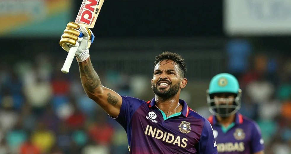 Cricket's Transfer Ledger Is Moving On-Chain: Clauses, Tokens and the Oracle Problem