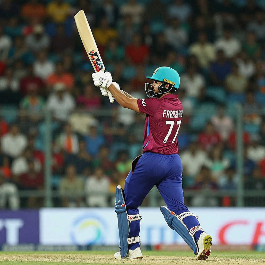 ঘড়ির সাক্ষ্য: নিউ চণ্ডীগড়ে ৩৫১ তাড়া, স্লো ওভার রেটের জরিমানা আর লখনউয়ের দিকে তাক করা সংকেত