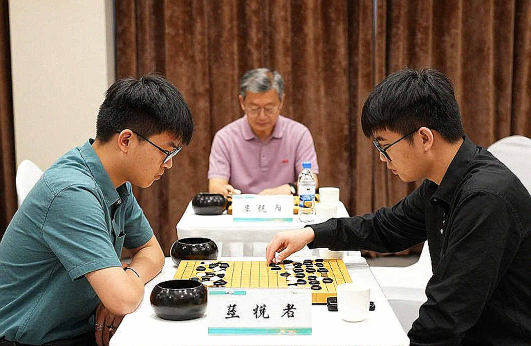 সামারকান্ডের শিরোনাম, প্রাগের বোর্ড: ChessBase Magazine #225-এ যা দাবি করা হলো, যা প্রমাণ হলো না সামারকান্ডের শিরোনাম, প্রাগের বোর্ড: ChessBase Magazine #225-এ যা দাবি করা হলো, যা প্রমাণ হলো না