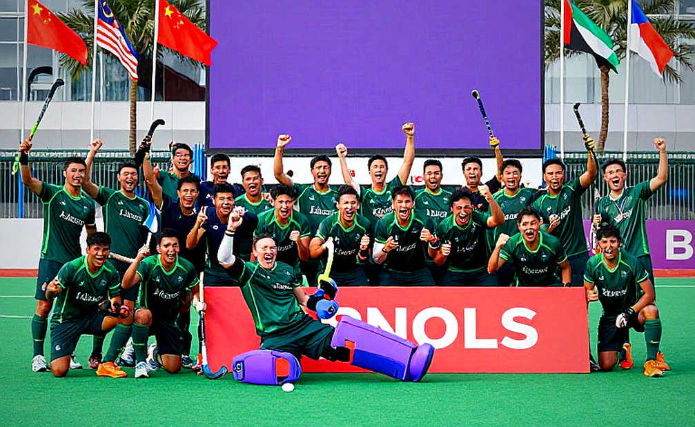 গিফুর দুই ফাঁকা পাশ: ভারত-পাকিস্তান সেমিফাইনালের লেজার গিফুর দুই ফাঁকা পাশ: ভারত-পাকিস্তান সেমিফাইনালের লেজার