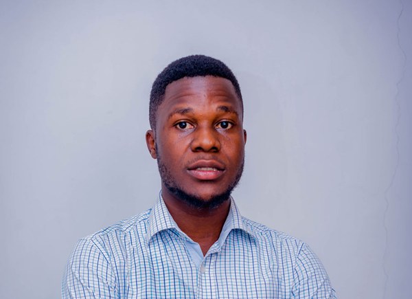 অখিল অনিল